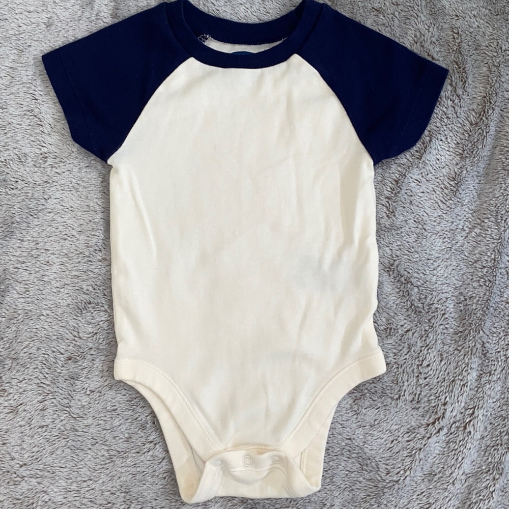 Old navy onesie- 3-6m- short sleeve